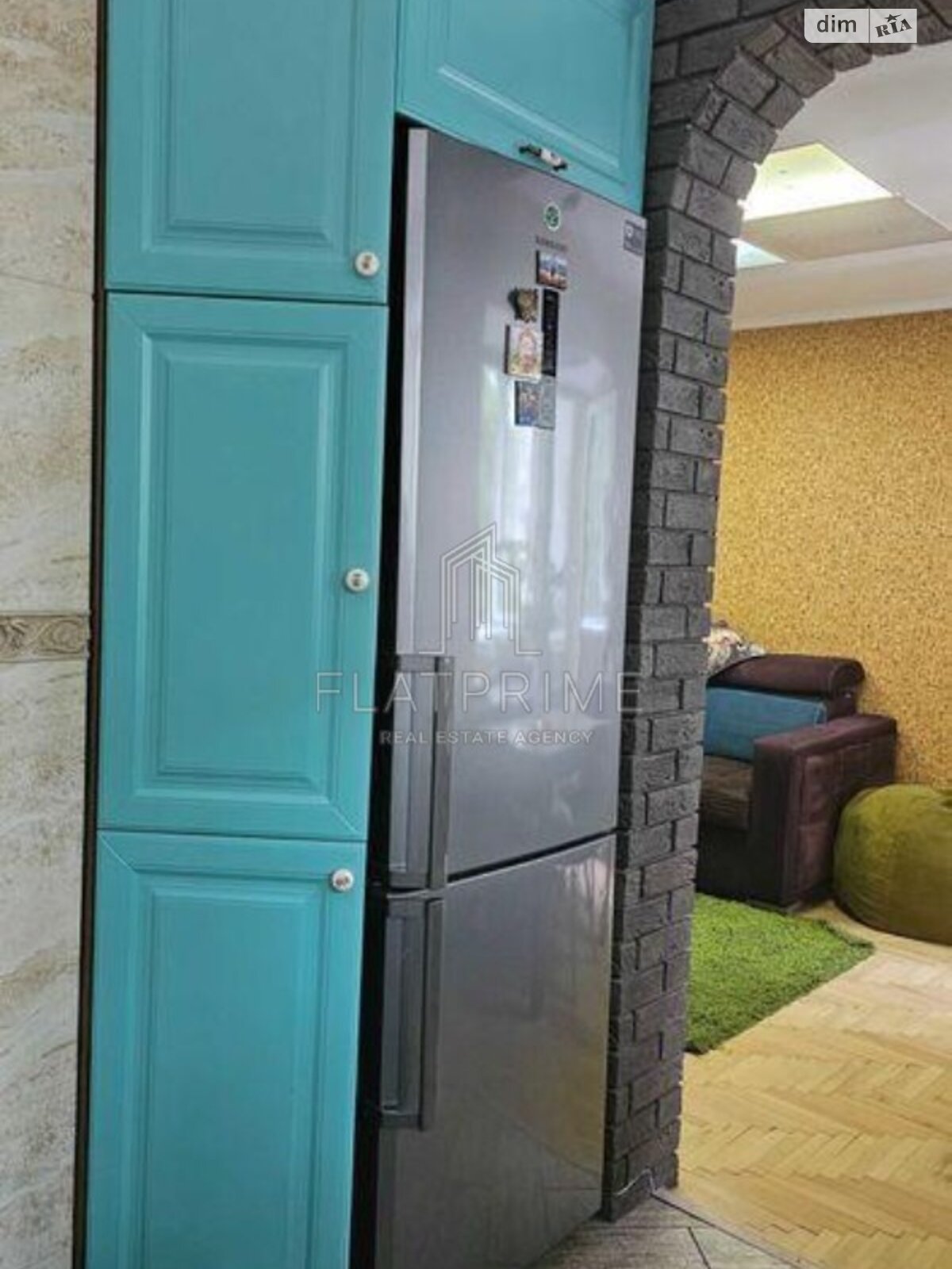Продаж трикімнатної квартири в Києві, на вул. Мукачівська 5А, район Вишгородський Масив фото 1 Продаж трикімнатної квартири в Києві, на вул. Мукачівська 5А, район Вишгородський Масив фото 1
