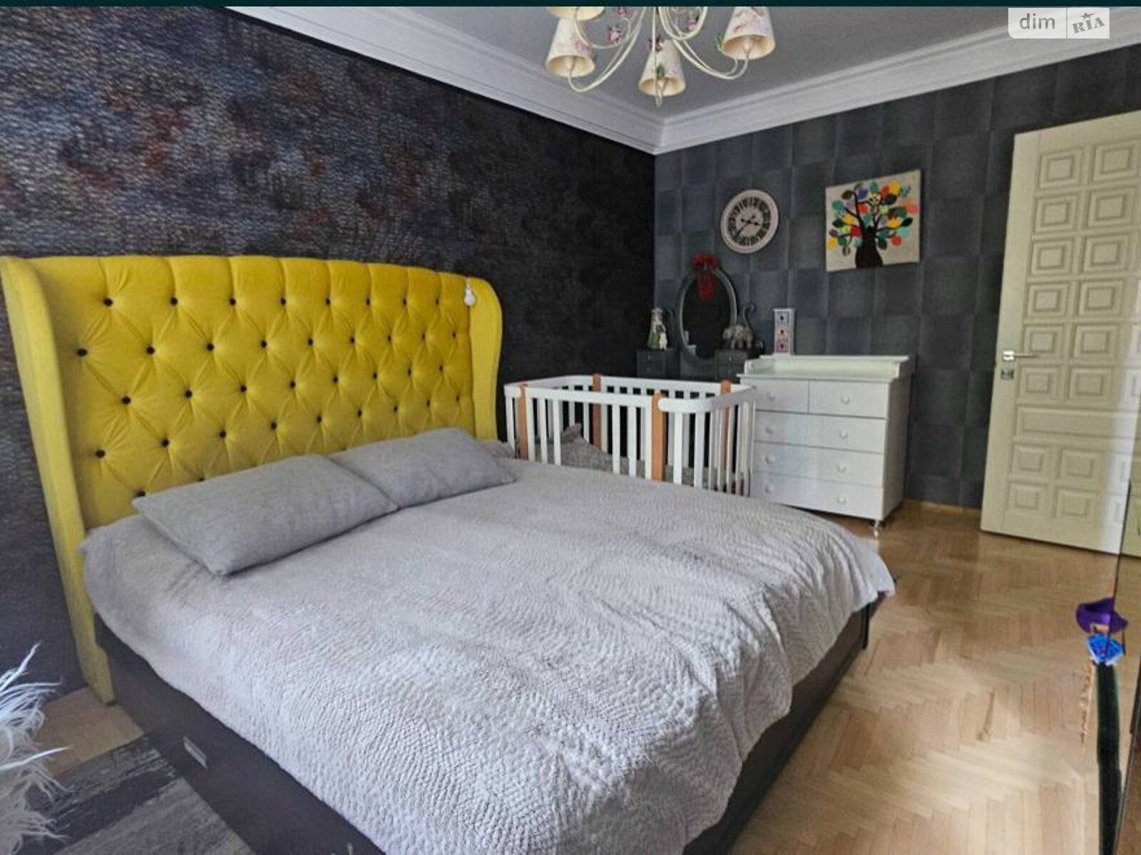 Продаж трикімнатної квартири в Києві, на вул. Мукачівська 5А, район Вишгородський Масив фото 1