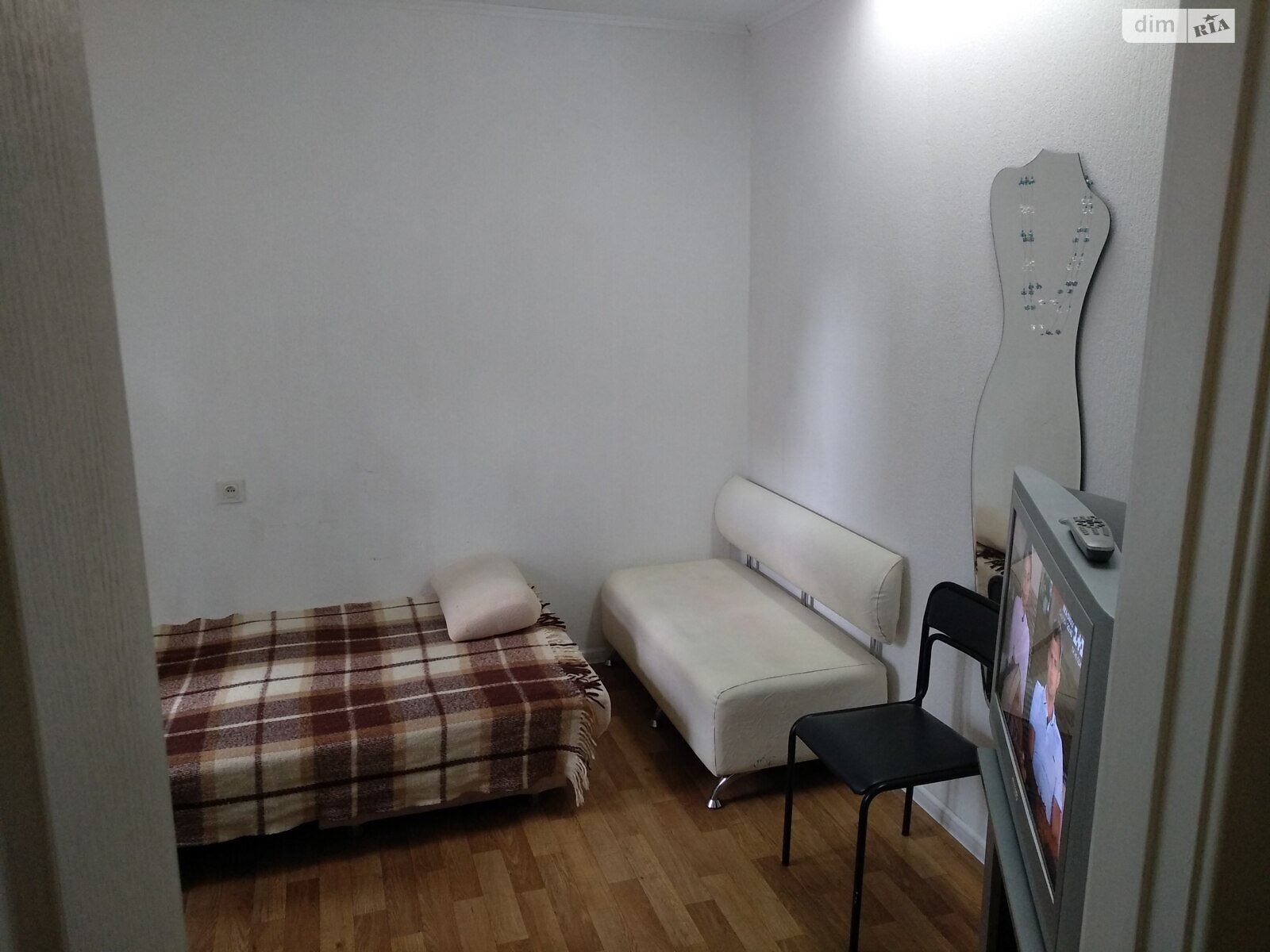 Продаж однокімнатної квартири в Києві, на вул. Ярослава Івашкевича 10, район Вишгородський Масив фото 1