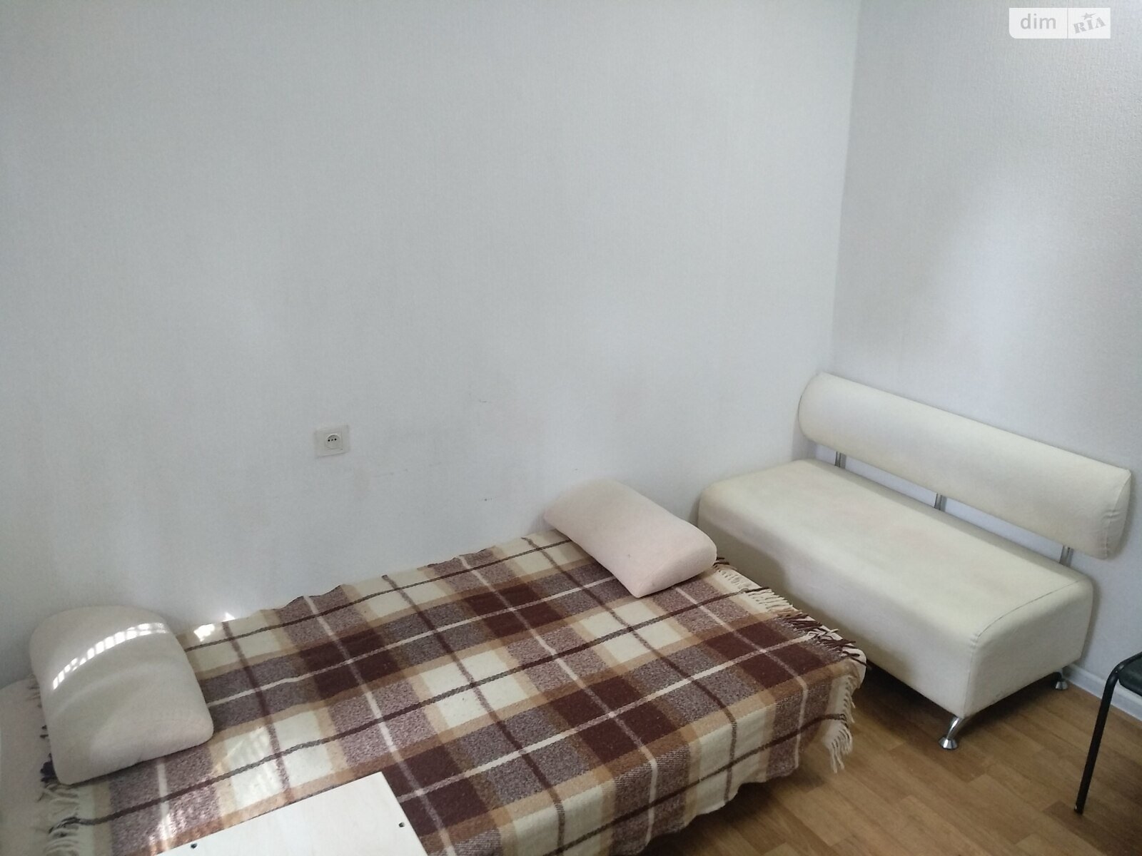 Продаж однокімнатної квартири в Києві, на вул. Ярослава Івашкевича 10, район Вишгородський Масив фото 1