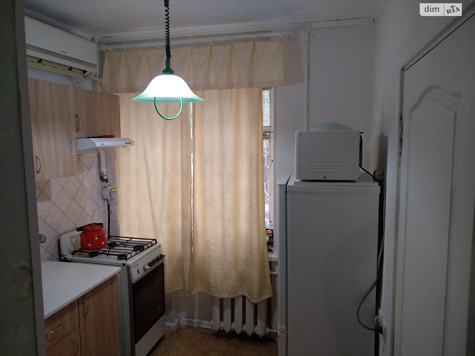 Продаж однокімнатної квартири в Києві, на вул. Ярослава Івашкевича 10, район Вишгородський Масив фото 1