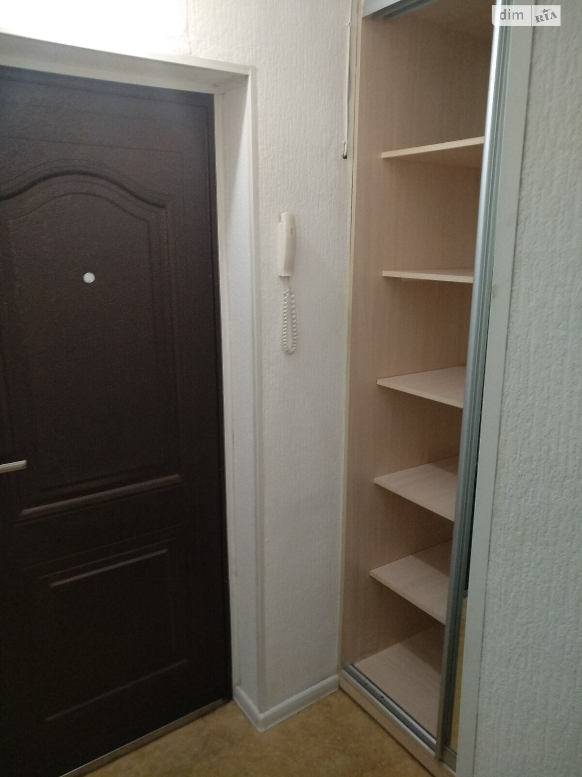 Продаж однокімнатної квартири в Києві, на вул. Ярослава Івашкевича 10, район Вишгородський Масив фото 1