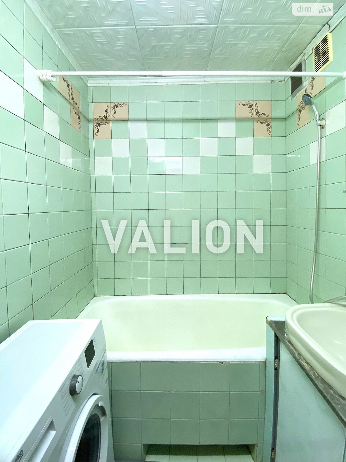 Продажа трехкомнатной квартиры в Киеве, на просп. Академика Королева 14, район Южная Борщаговка фото 1