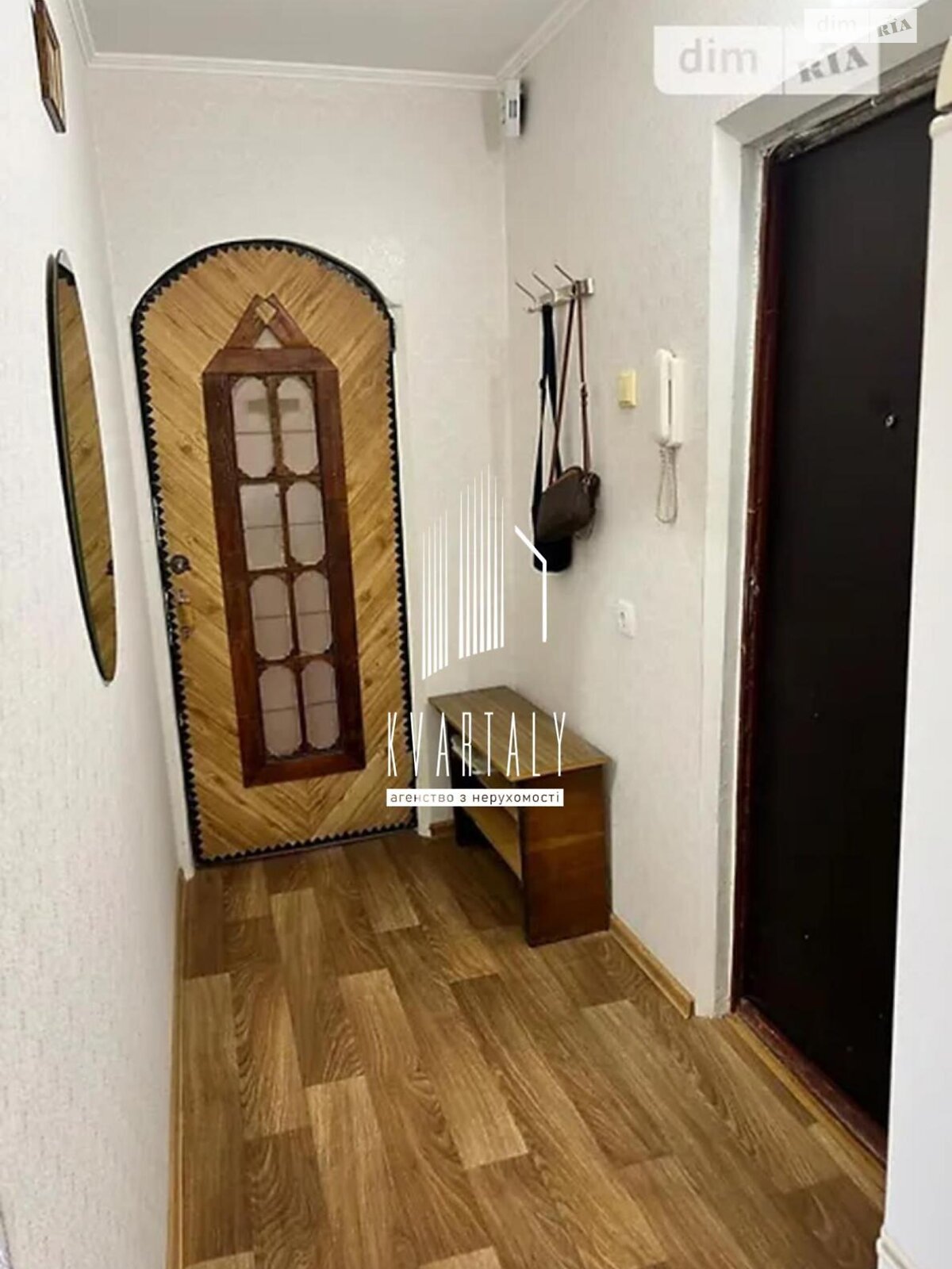Продаж двокімнатної квартири в Києві, на вул. Симиренка 5, район Південна Борщагівка фото 1 Продаж двокімнатної квартири в Києві, на вул. Симиренка 5, район Південна Борщагівка фото 1
