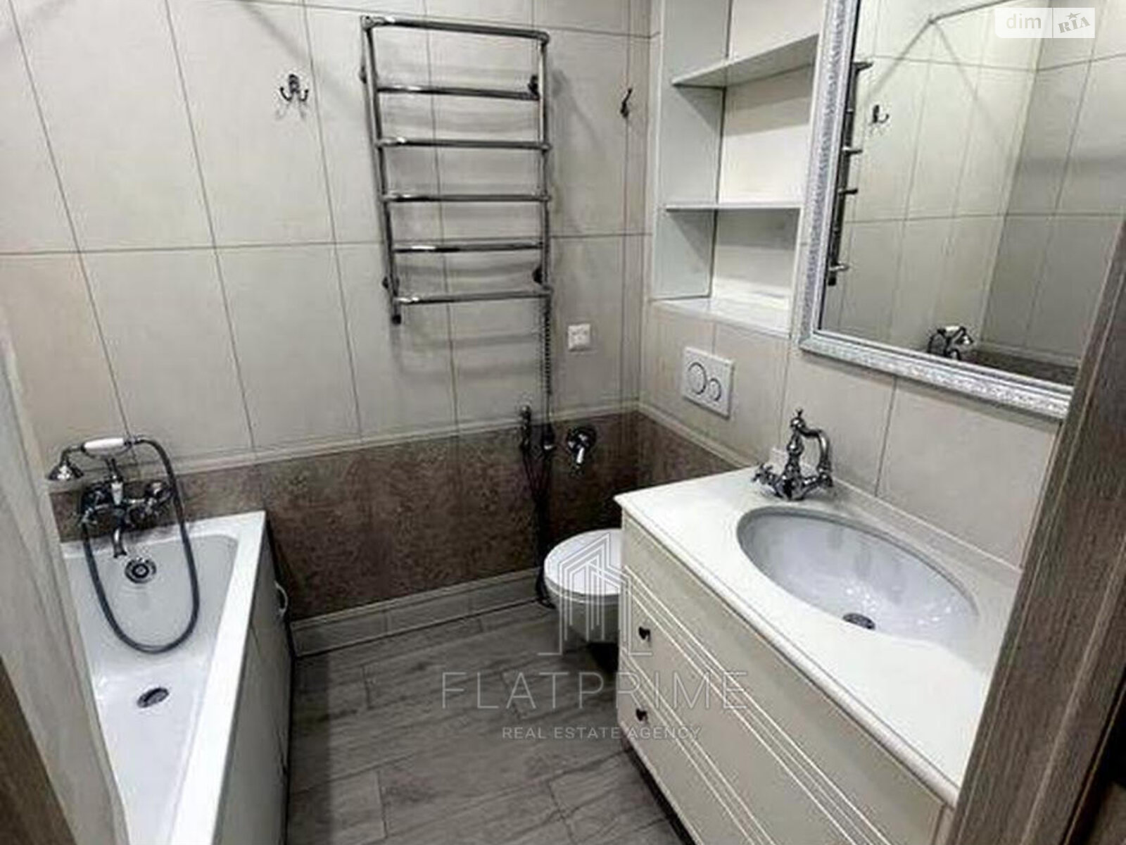 Продажа трехкомнатной квартиры в Киеве, на ул. Юлии Здановской 36В, фото 1 Продажа трехкомнатной квартиры в Киеве, на ул. Юлии Здановской 36В, фото 1