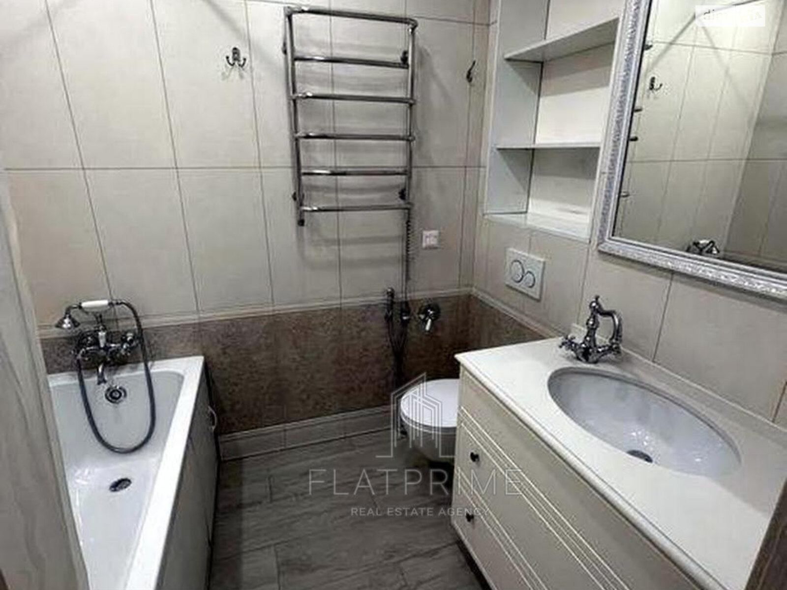 Продажа трехкомнатной квартиры в Киеве, на ул. Юлии Здановской 36В, фото 1 Продажа трехкомнатной квартиры в Киеве, на ул. Юлии Здановской 36В, фото 1
