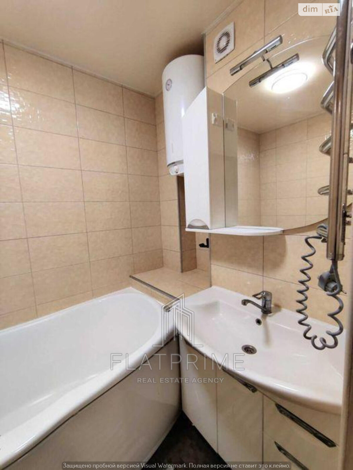 Продаж трикімнатної квартири в Києві, на вул. Юлії Здановської 36В, фото 1