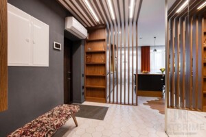 Продажа четырехкомнатной квартиры в Киеве, на ул. Замковецкая 94, фото 2 Продажа четырехкомнатной квартиры в Киеве, на ул. Замковецкая 94, фото 2