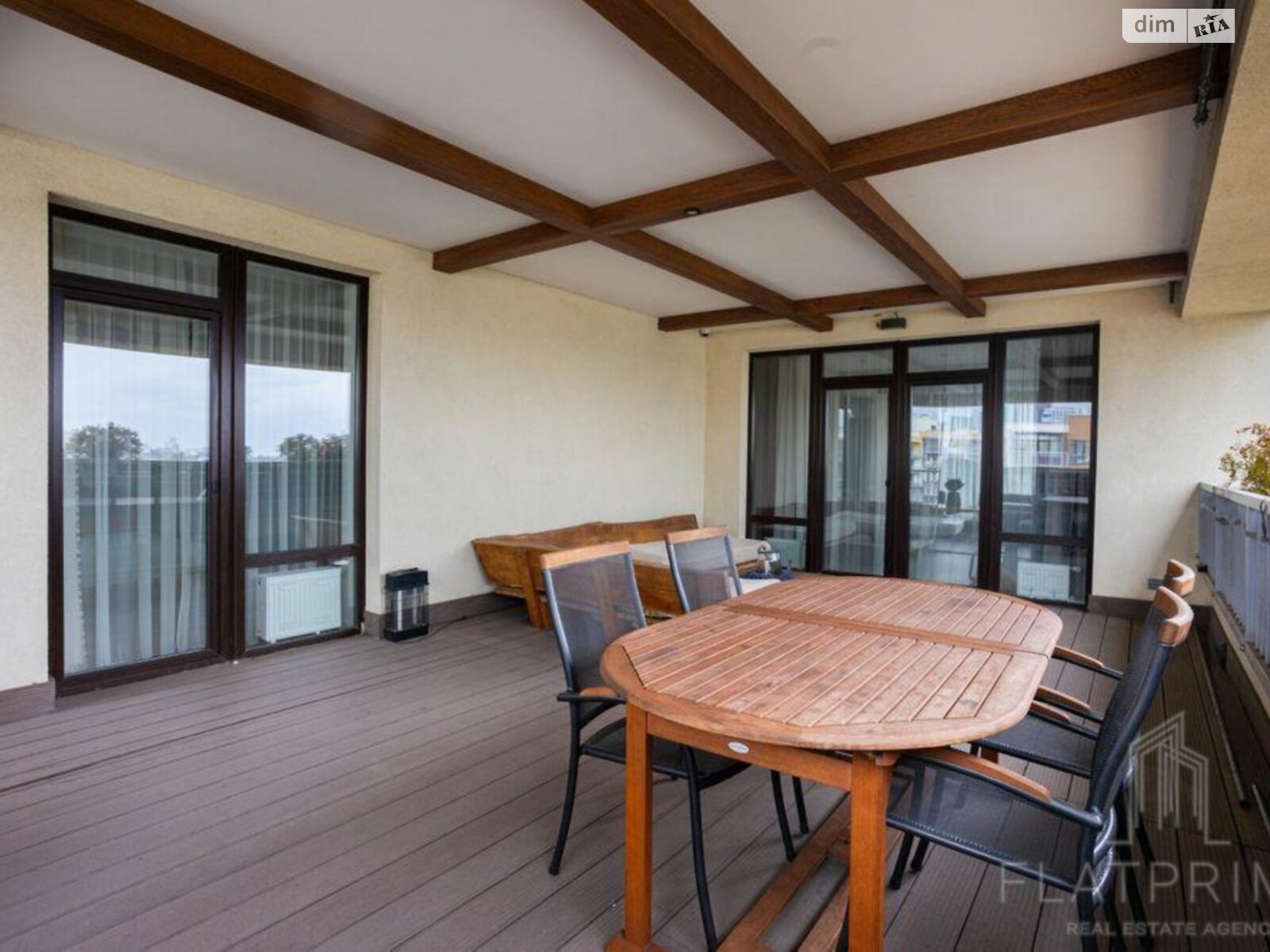 Продажа четырехкомнатной квартиры в Киеве, на ул. Замковецкая 94, фото 1 Продажа четырехкомнатной квартиры в Киеве, на ул. Замковецкая 94, фото 1