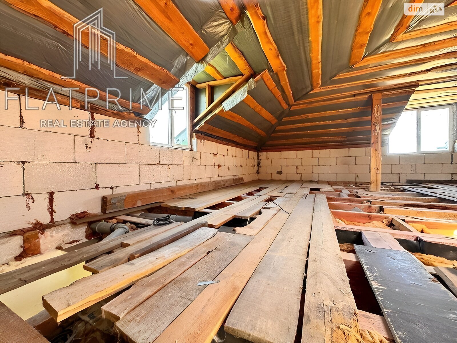 Продаж трикімнатної квартири в Києві, на вул. Байрона 16, район Замковище фото 1 Продаж трикімнатної квартири в Києві, на вул. Байрона 16, район Замковище фото 1