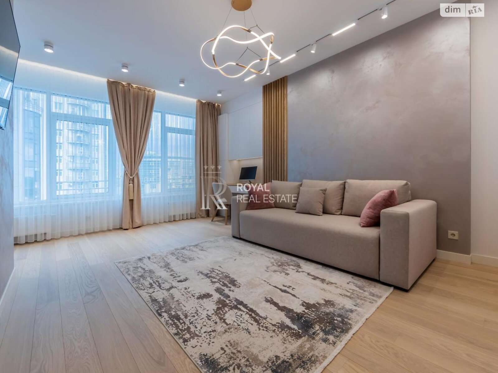 Продажа трехкомнатной квартиры в Киеве, на ул. Бусловская 12, район Зверинец фото 1 Продажа трехкомнатной квартиры в Киеве, на ул. Бусловская 12, район Зверинец фото 1