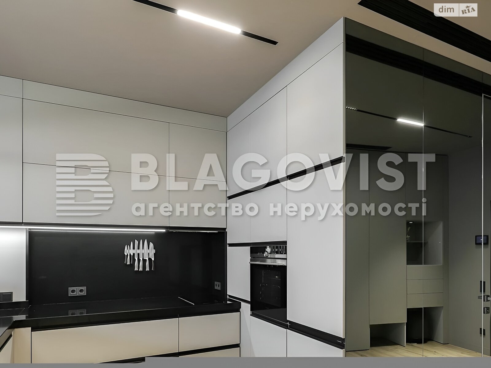 Продажа двухкомнатной квартиры в Киеве, на ул. Бусловская 12, район Зверинец фото 1 Продажа двухкомнатной квартиры в Киеве, на ул. Бусловская 12, район Зверинец фото 1