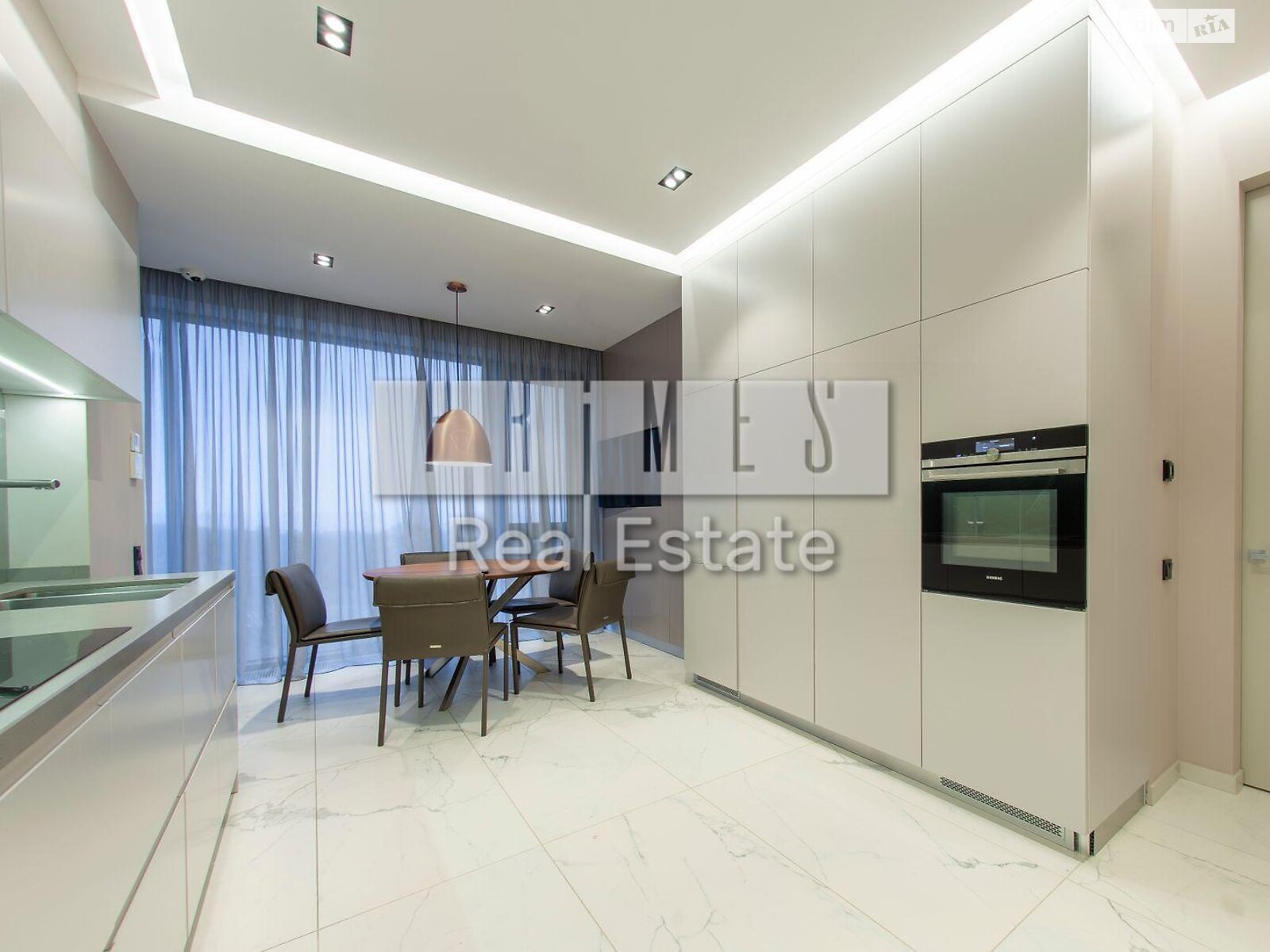 Продажа четырехкомнатной квартиры в Киеве, на ул. Бусловская 15, район Зверинец фото 1