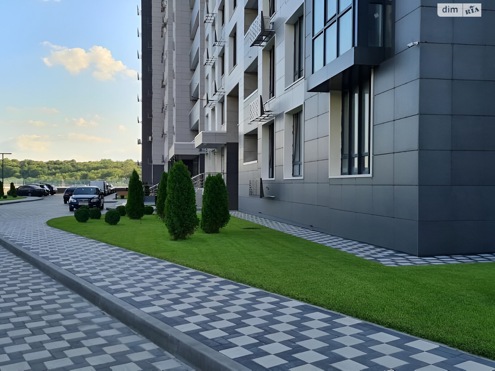 Продаж трикімнатної квартири в Києві, на вул. Михайла Бойчука 41Б, район Звіринець фото 1 Продаж трикімнатної квартири в Києві, на вул. Михайла Бойчука 41Б, район Звіринець фото 1