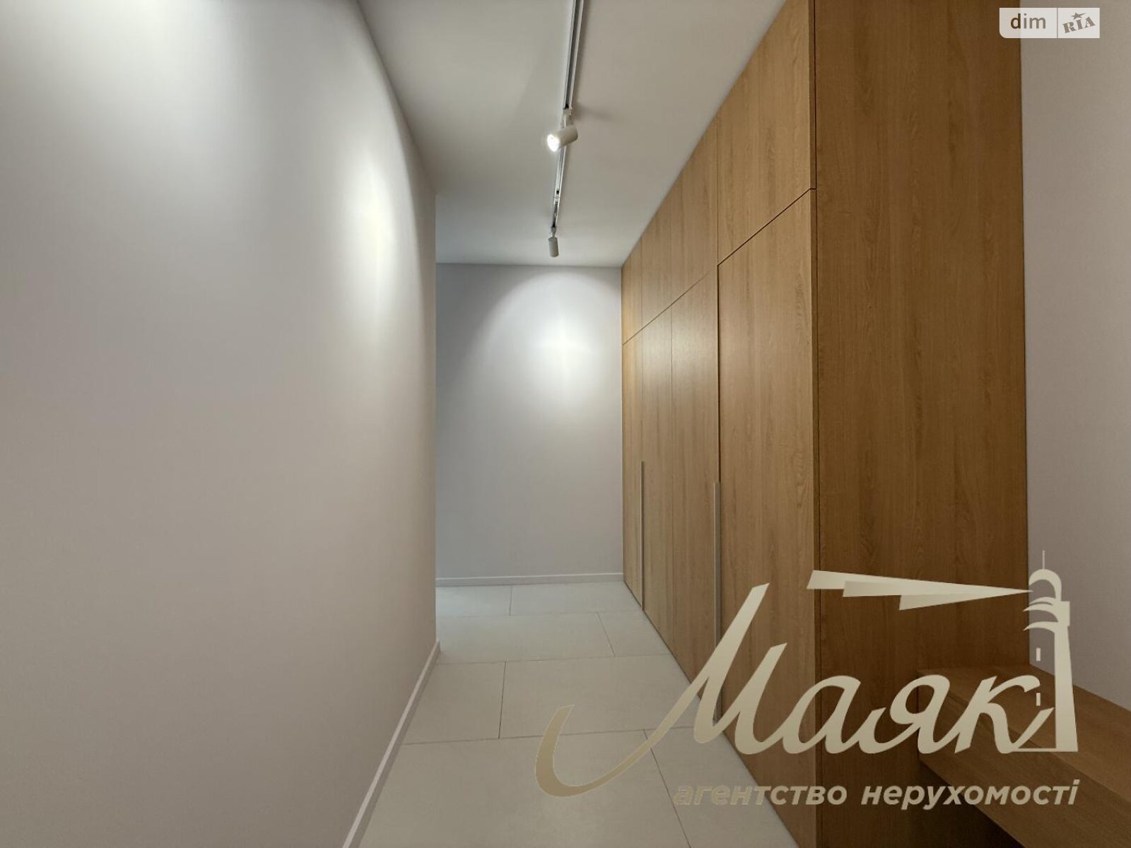 Продаж однокімнатної квартири в Києві, на вул. Михайла Бойчука 41, район Звіринець фото 1
