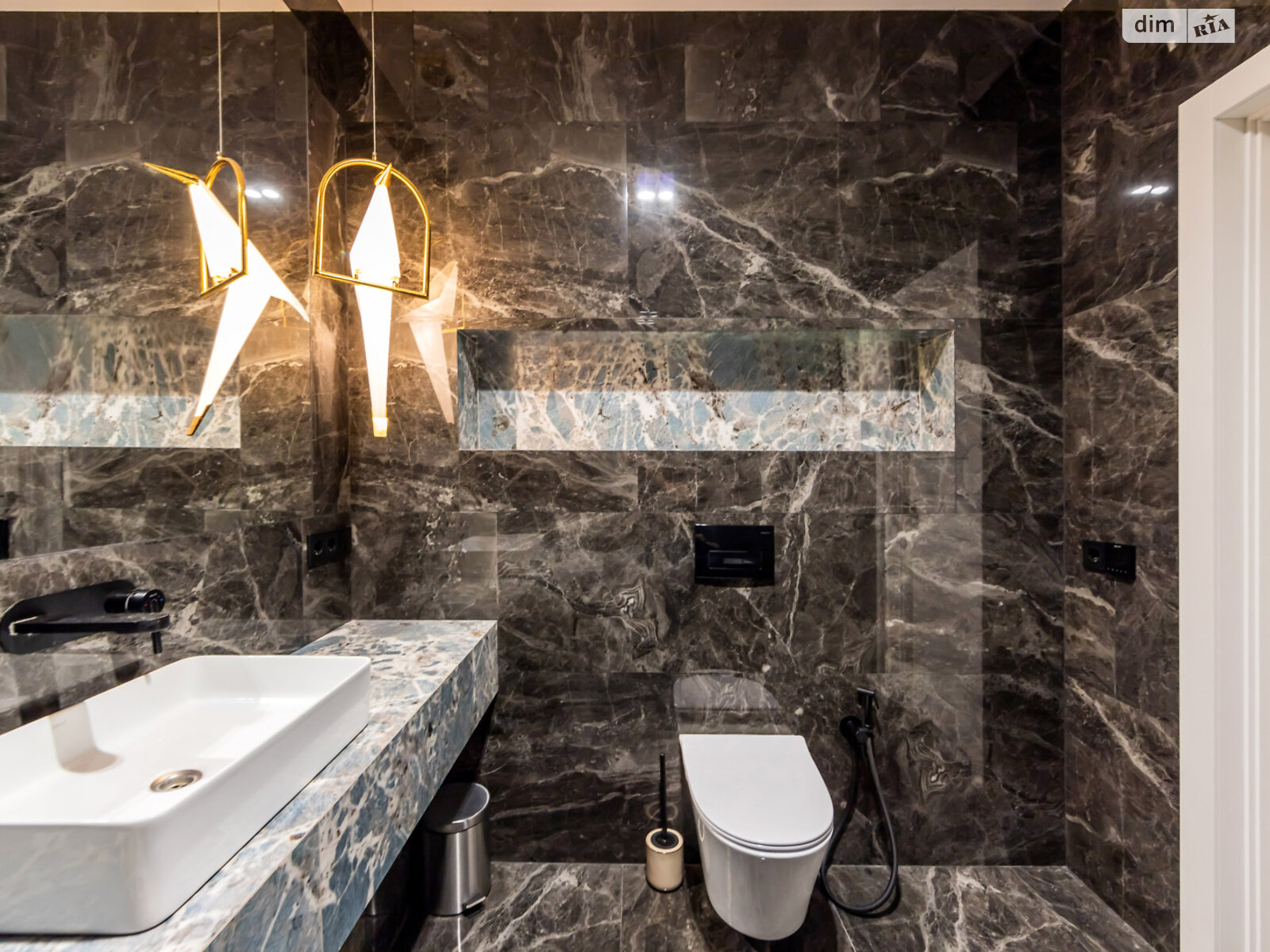 Продаж однокімнатної квартири в Києві, на вул. Михайла Бойчука 41А, район Звіринець фото 1 Продаж однокімнатної квартири в Києві, на вул. Михайла Бойчука 41А, район Звіринець фото 1