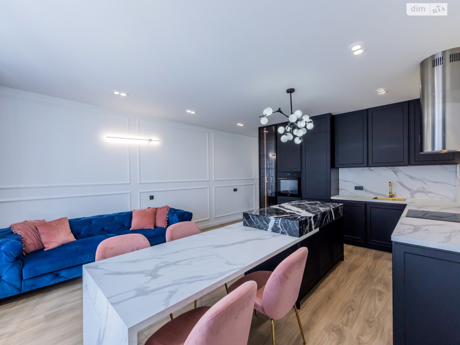 Продаж однокімнатної квартири в Києві, на вул. Михайла Бойчука 41А, район Звіринець фото 1 Продаж однокімнатної квартири в Києві, на вул. Михайла Бойчука 41А, район Звіринець фото 1