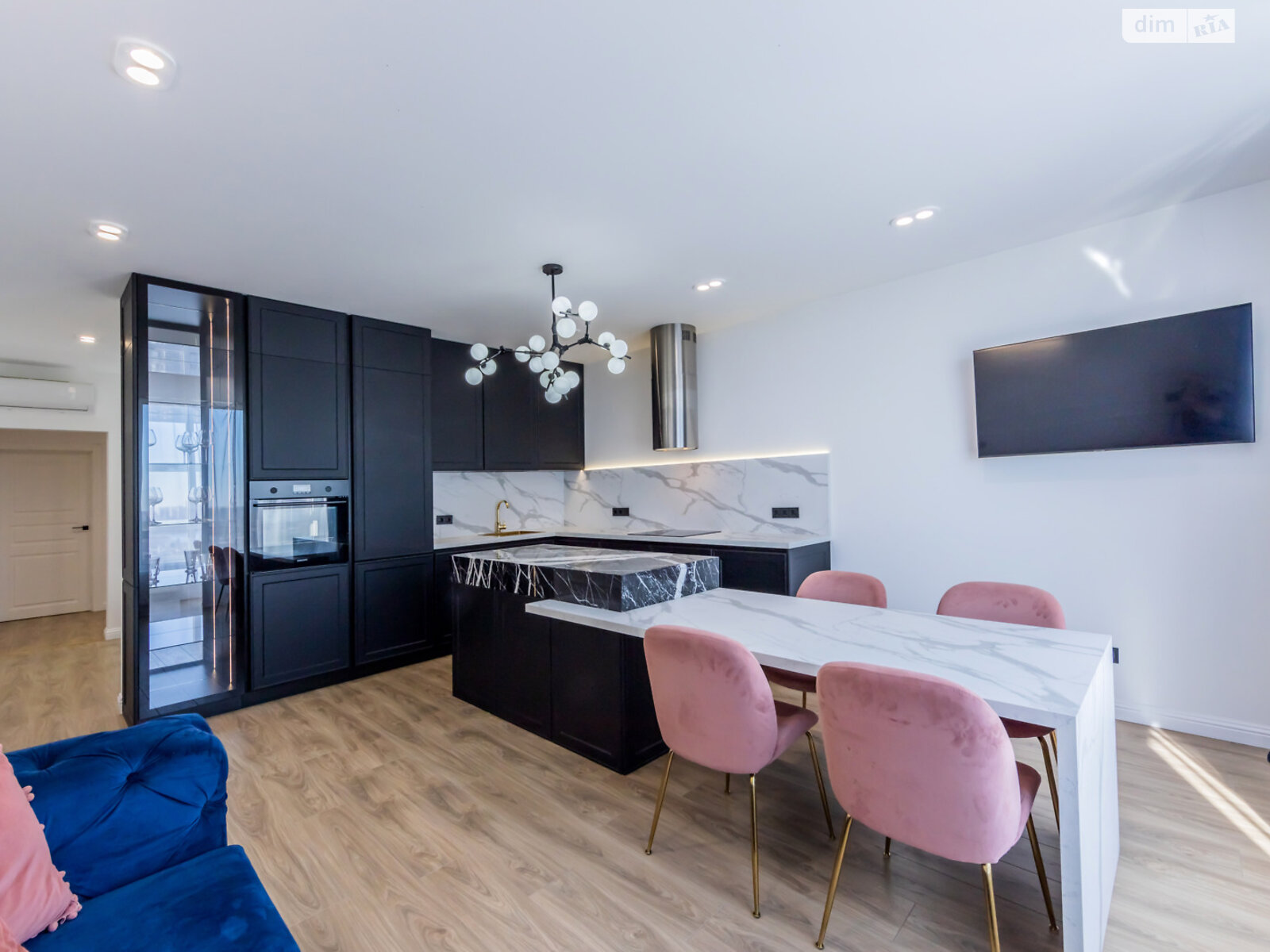 Продаж однокімнатної квартири в Києві, на вул. Михайла Бойчука 41А, район Звіринець фото 1 Продаж однокімнатної квартири в Києві, на вул. Михайла Бойчука 41А, район Звіринець фото 1