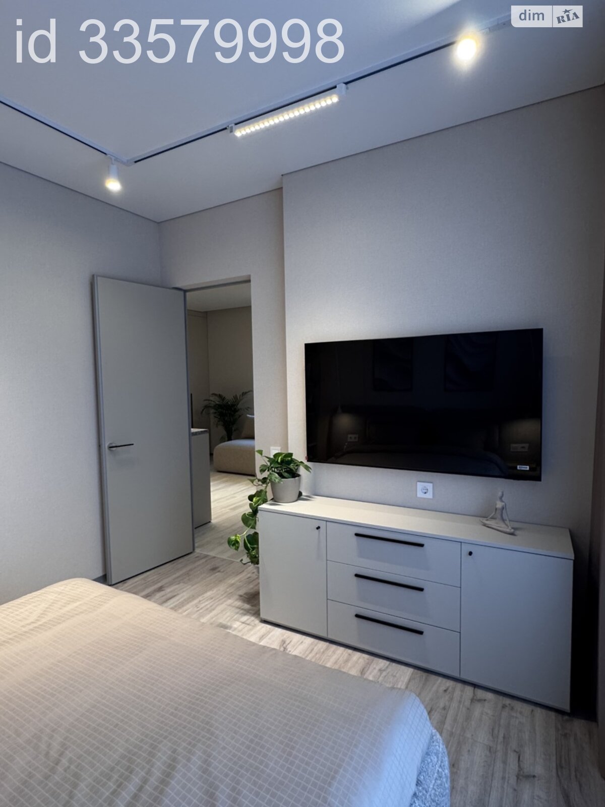 Продаж однокімнатної квартири в Києві, на вул. Михайла Бойчука, район Звіринець фото 1 Продаж однокімнатної квартири в Києві, на вул. Михайла Бойчука, район Звіринець фото 1