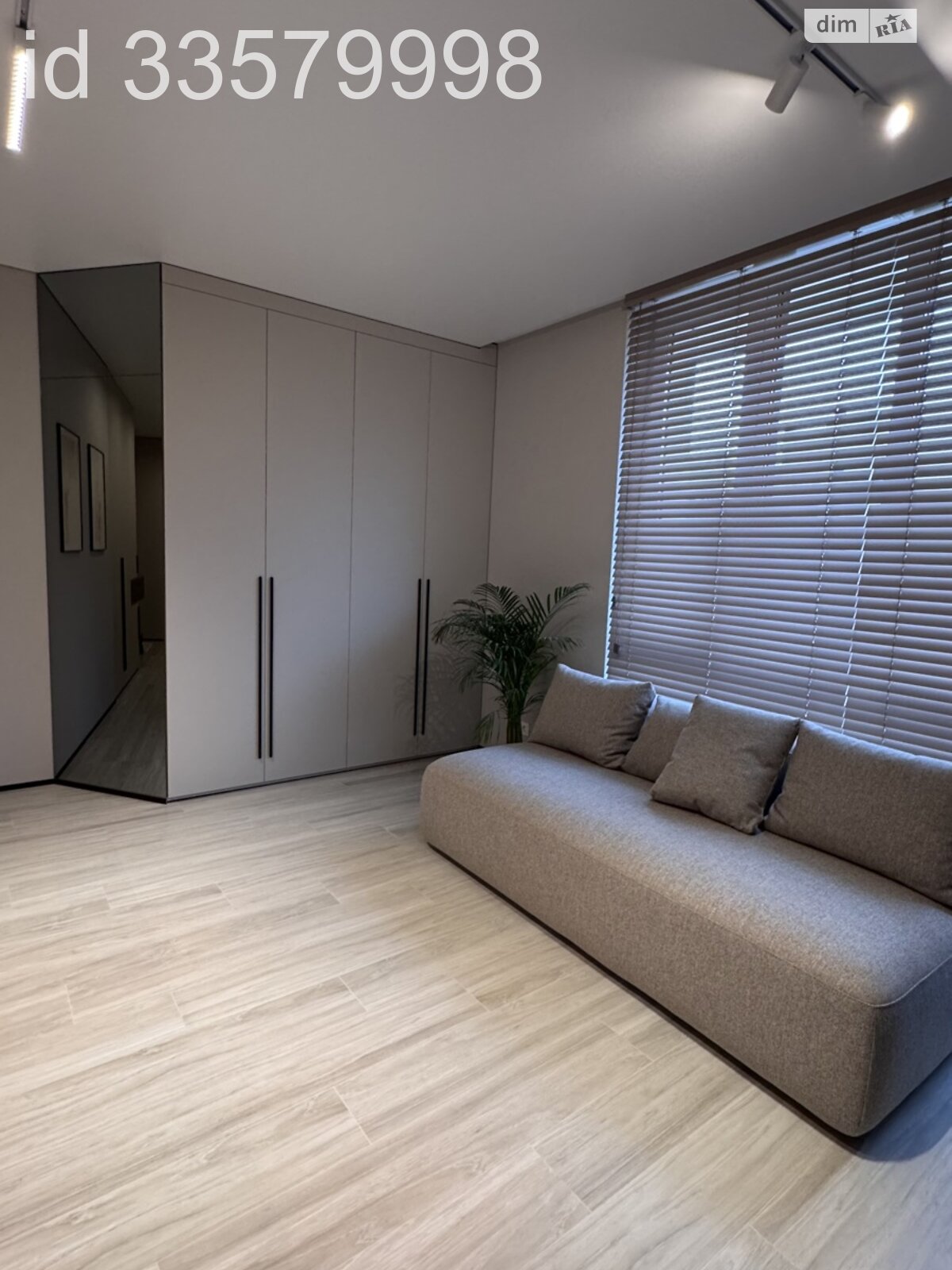 Продаж однокімнатної квартири в Києві, на вул. Михайла Бойчука, район Звіринець фото 1 Продаж однокімнатної квартири в Києві, на вул. Михайла Бойчука, район Звіринець фото 1