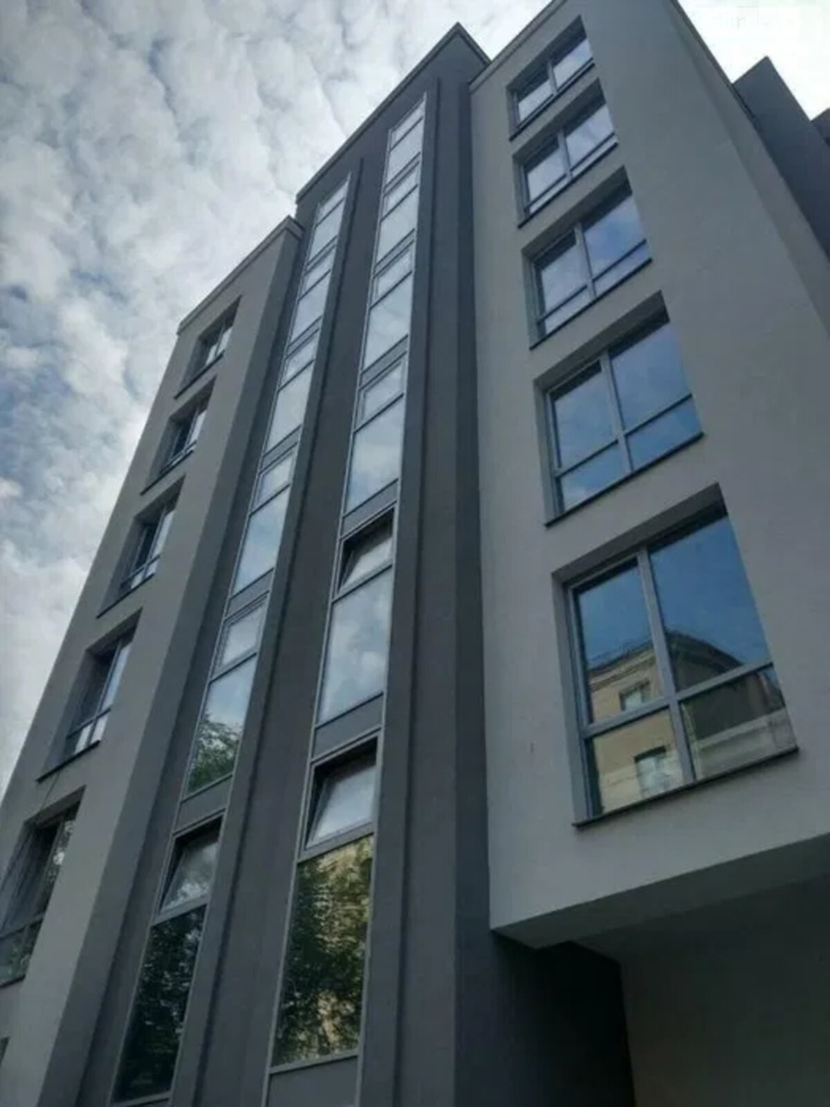 Продаж однокімнатної квартири в Києві, на вул. Миколи Соловцова 2, район Звіринець фото 1 Продаж однокімнатної квартири в Києві, на вул. Миколи Соловцова 2, район Звіринець фото 1