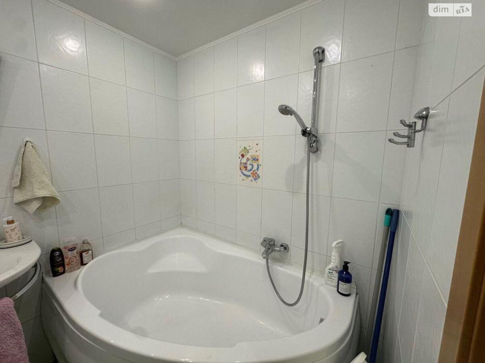 Продажа трехкомнатной квартиры в Киеве, на ул. Николая Соловцова 3, район Зверинец фото 1 Продажа трехкомнатной квартиры в Киеве, на ул. Николая Соловцова 3, район Зверинец фото 1