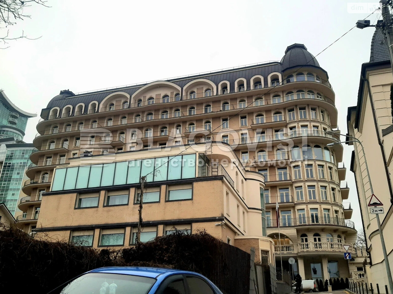 Продаж трикімнатної квартири в Києві, на вул. Новоселицька 10, район Звіринець фото 1 Продаж трикімнатної квартири в Києві, на вул. Новоселицька 10, район Звіринець фото 1