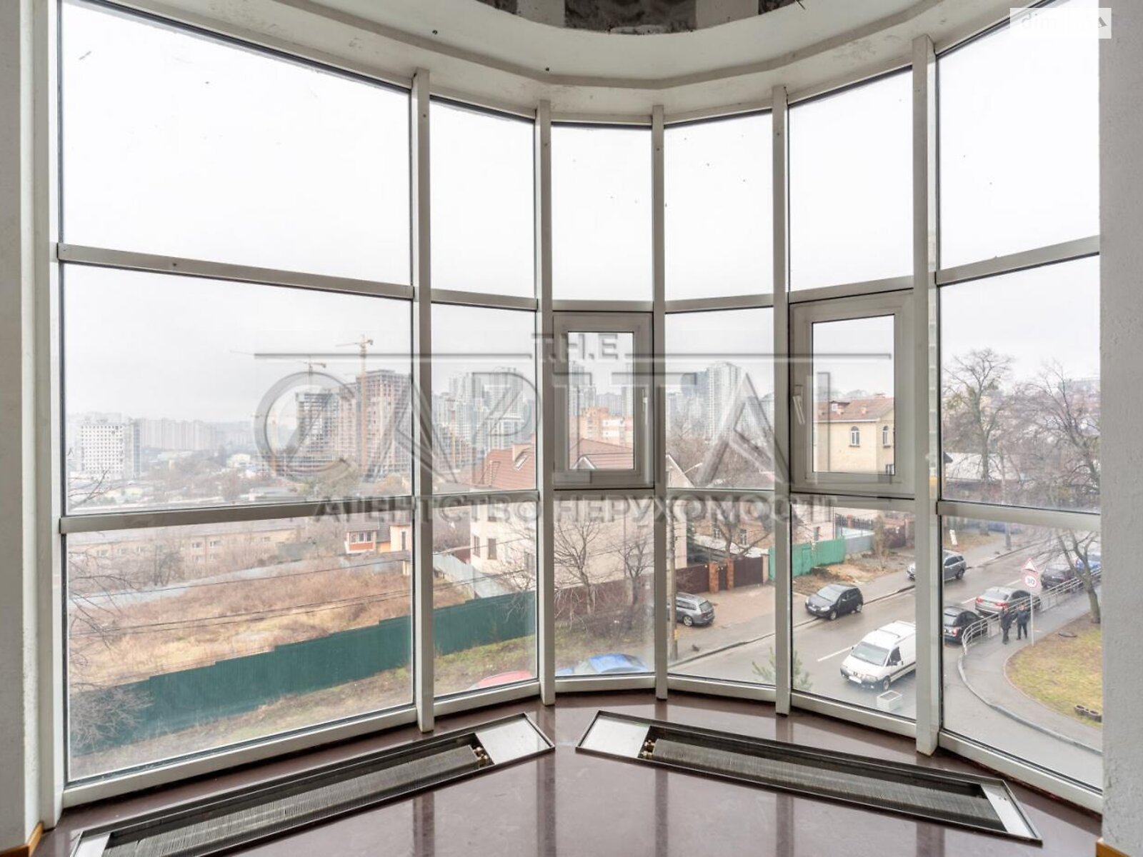Продажа пятикомнатной квартиры в Киеве, на ул. Зверинецкая 59А, район Зверинец фото 1 Продажа пятикомнатной квартиры в Киеве, на ул. Зверинецкая 59А, район Зверинец фото 1