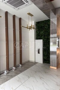 Продажа трехкомнатной квартиры в Киеве, на ул. Зверинецкая 70А, район Зверинец фото 2