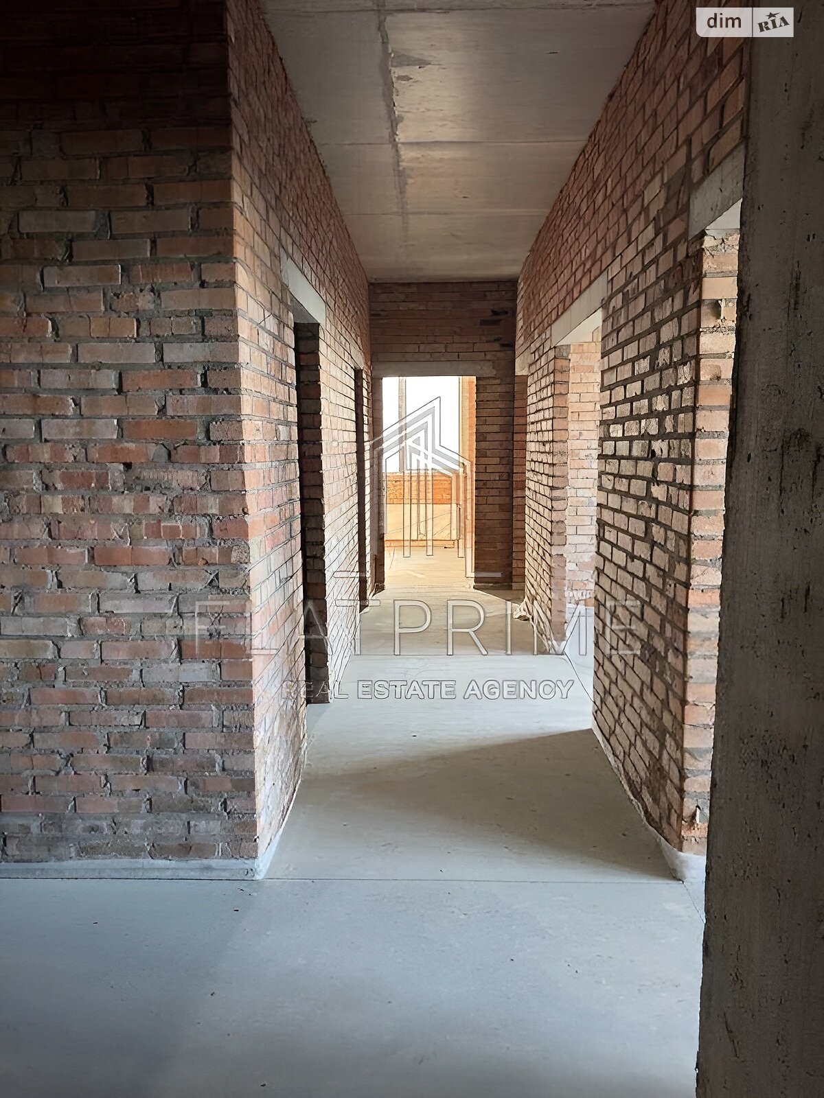 Продажа трехкомнатной квартиры в Киеве, на ул. Зверинецкая 70А, район Зверинец фото 1 Продажа трехкомнатной квартиры в Киеве, на ул. Зверинецкая 70А, район Зверинец фото 1
