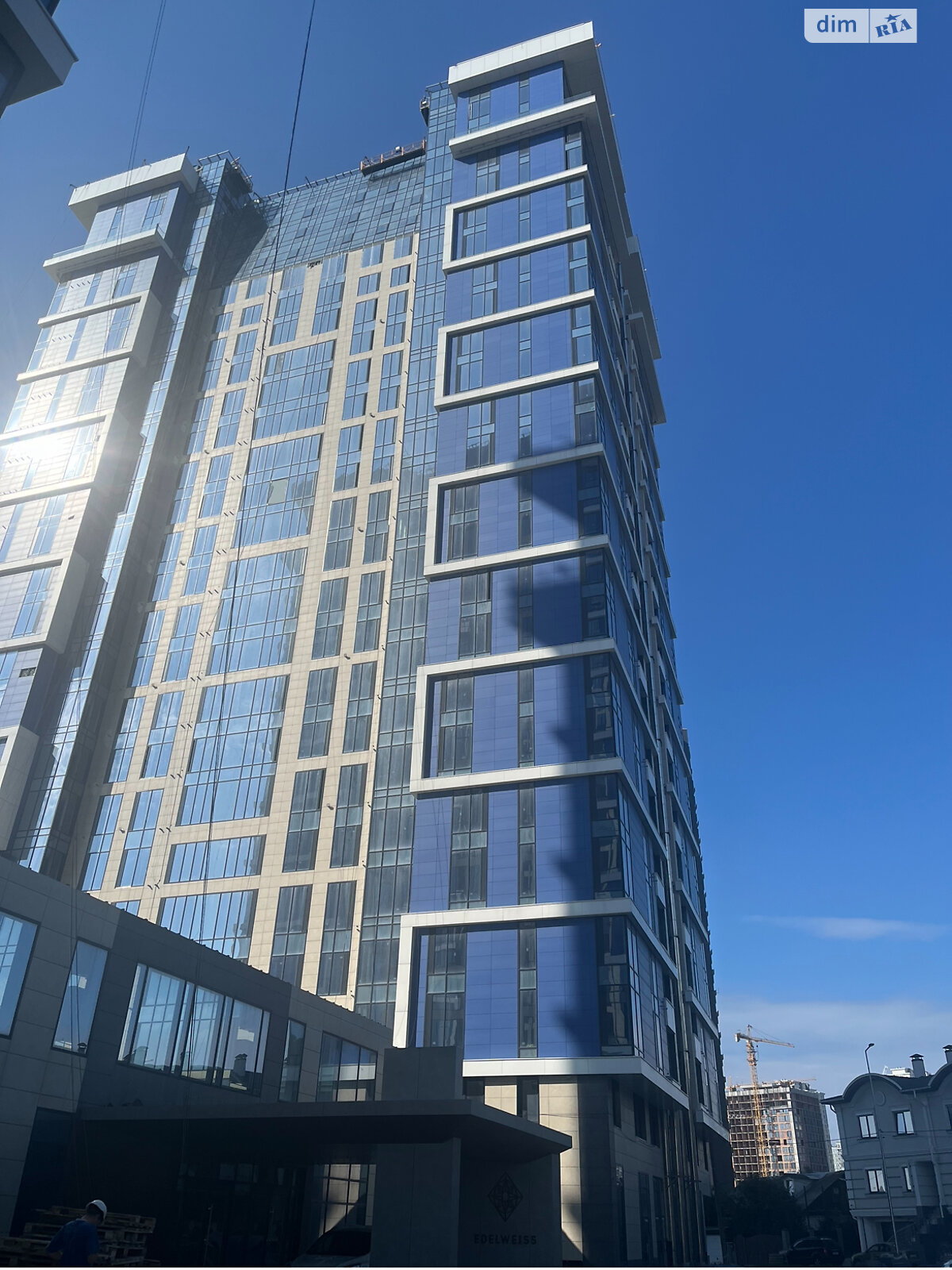 Продажа трехкомнатной квартиры в Киеве, на ул. Зверинецкая 70А, район Зверинец фото 1 Продажа трехкомнатной квартиры в Киеве, на ул. Зверинецкая 70А, район Зверинец фото 1