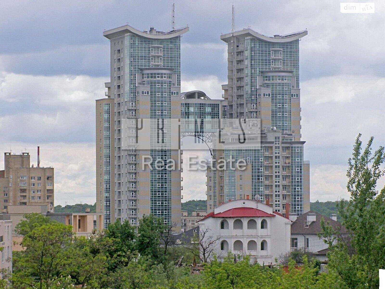 Продажа трехкомнатной квартиры в Киеве, на ул. Зверинецкая 59, район Зверинец фото 1 Продажа трехкомнатной квартиры в Киеве, на ул. Зверинецкая 59, район Зверинец фото 1