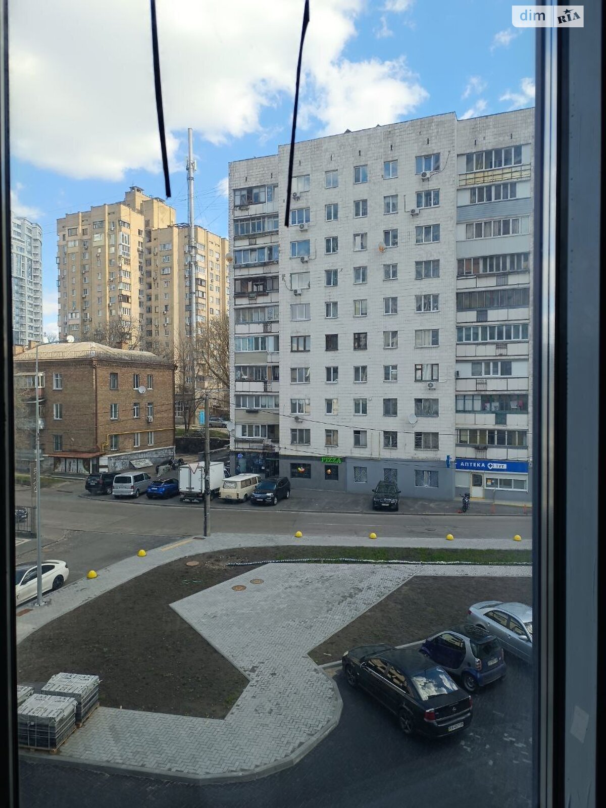 Продажа трехкомнатной квартиры в Киеве, на ул. Зверинецкая 70А, район Зверинец фото 1 Продажа трехкомнатной квартиры в Киеве, на ул. Зверинецкая 70А, район Зверинец фото 1