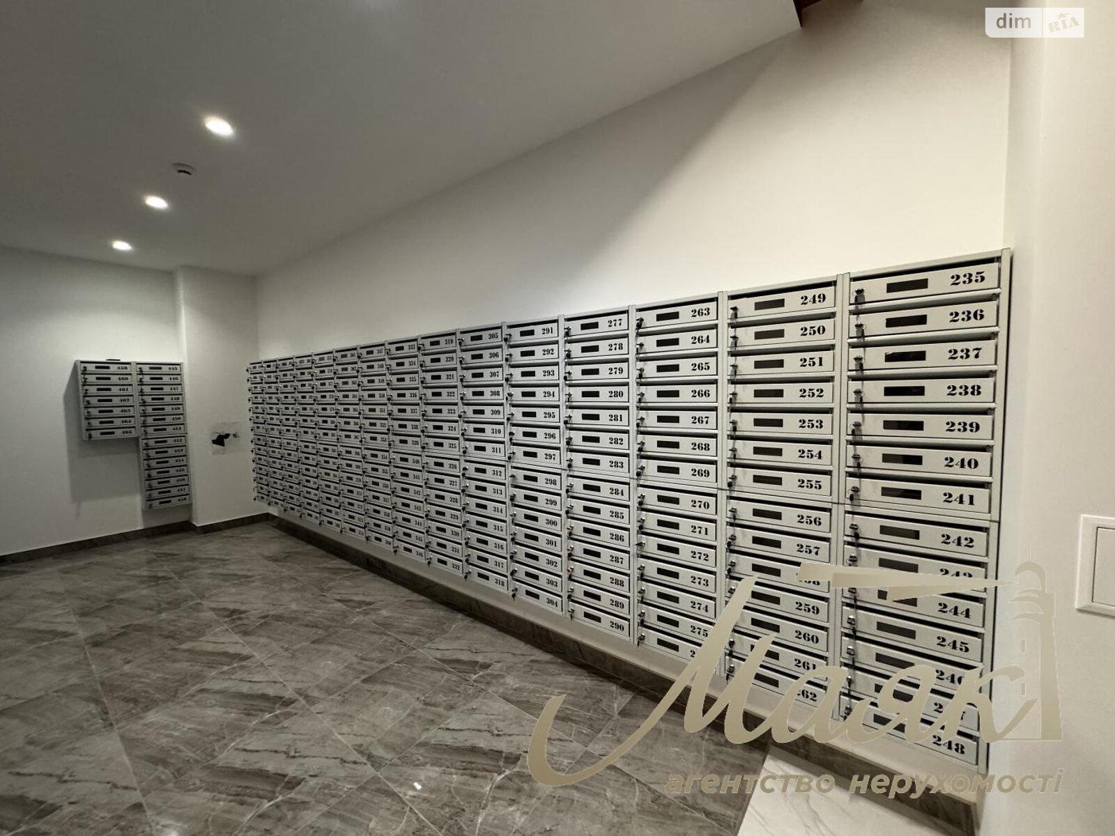 Продажа трехкомнатной квартиры в Киеве, на ул. Зверинецкая 70А, кв. 88, район Зверинец фото 1