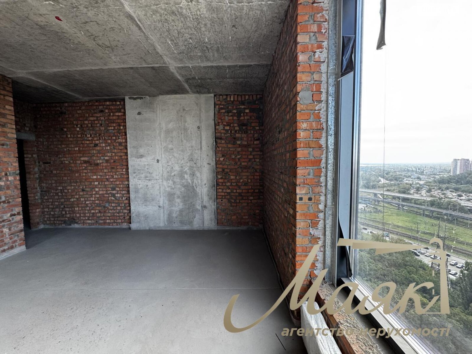 Продажа трехкомнатной квартиры в Киеве, на ул. Зверинецкая 70А, кв. 88, район Зверинец фото 1