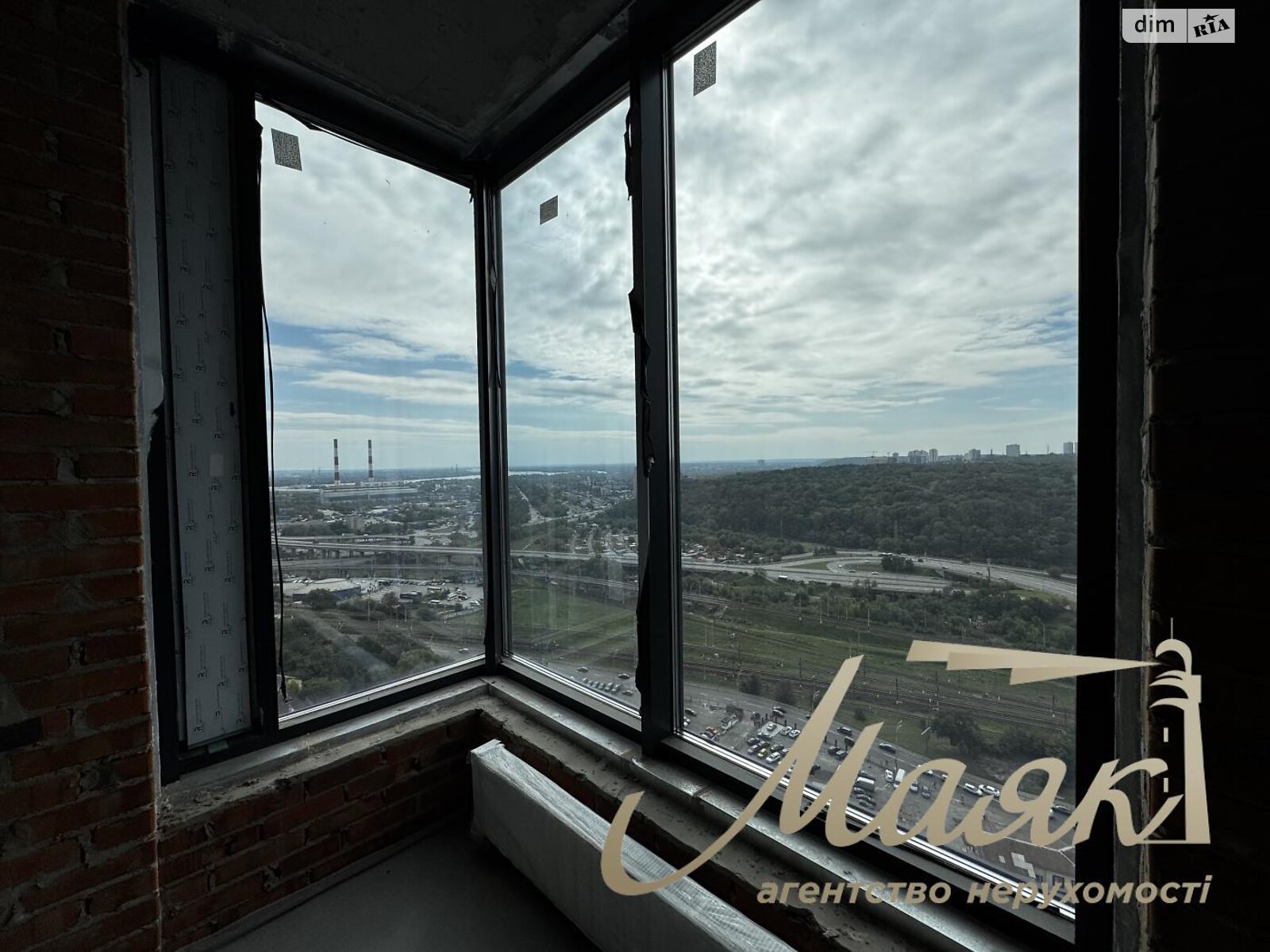 Продажа трехкомнатной квартиры в Киеве, на ул. Зверинецкая 70А, кв. 88, район Зверинец фото 1