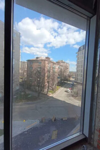 Продажа трехкомнатной квартиры в Киеве, на ул. Зверинецкая 70А, фото 2