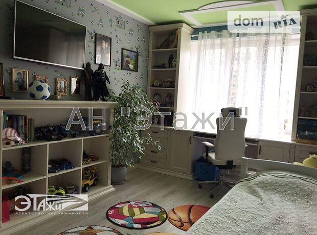 Продаж трикімнатної квартири в Києво-Святошинську на Лобановского ул. 28, район Чайки фото 1 Продаж трикімнатної квартири в Києво-Святошинську на Лобановского ул. 28, район Чайки фото 1