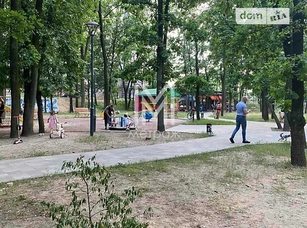 Продажа двухкомнатной квартиры в Киево-Святошинске, на пер. Физкультурный, район Петропавловская Борщаговка фото 1 Продажа двухкомнатной квартиры в Киево-Святошинске, на пер. Физкультурный, район Петропавловская Борщаговка фото 1
