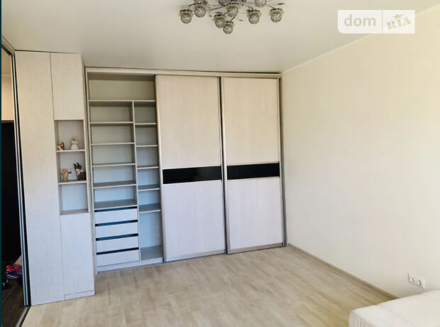Продажа однокомнатной квартиры в Киево-Святошинске, на Мира 7 район Софиевская Борщаговка фото 1 Продажа однокомнатной квартиры в Киево-Святошинске, на Мира 7 район Софиевская Борщаговка фото 1