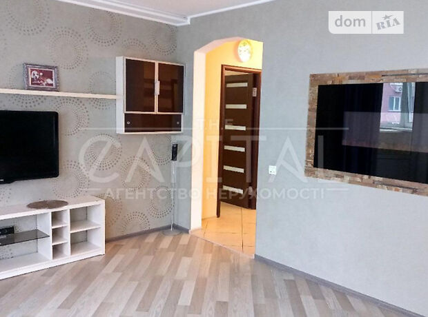 Продажа двухкомнатной квартиры в Киево-Святошинске, на ул. Тепличная 44, район Святопетровское фото 1 Продажа двухкомнатной квартиры в Киево-Святошинске, на ул. Тепличная 44, район Святопетровское фото 1