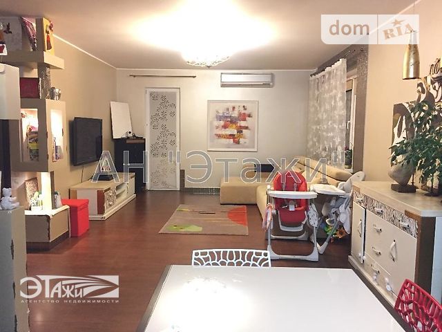Продажа квартиры, 4 ком., Киевская, Киево-Святошинский, c. Крюковщина Продажа квартиры, 4 ком., Киевская, Киево-Святошинский, c. Крюковщина