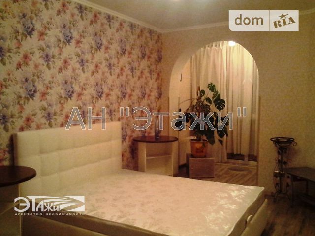 Продаж двокімнатної квартири в Києво-Святошинську на Садовая ул., 1 "В" район Петропавлівська Борщагівка, фото 1 Продаж двокімнатної квартири в Києво-Святошинську на Садовая ул., 1 "В" район Петропавлівська Борщагівка, фото 1