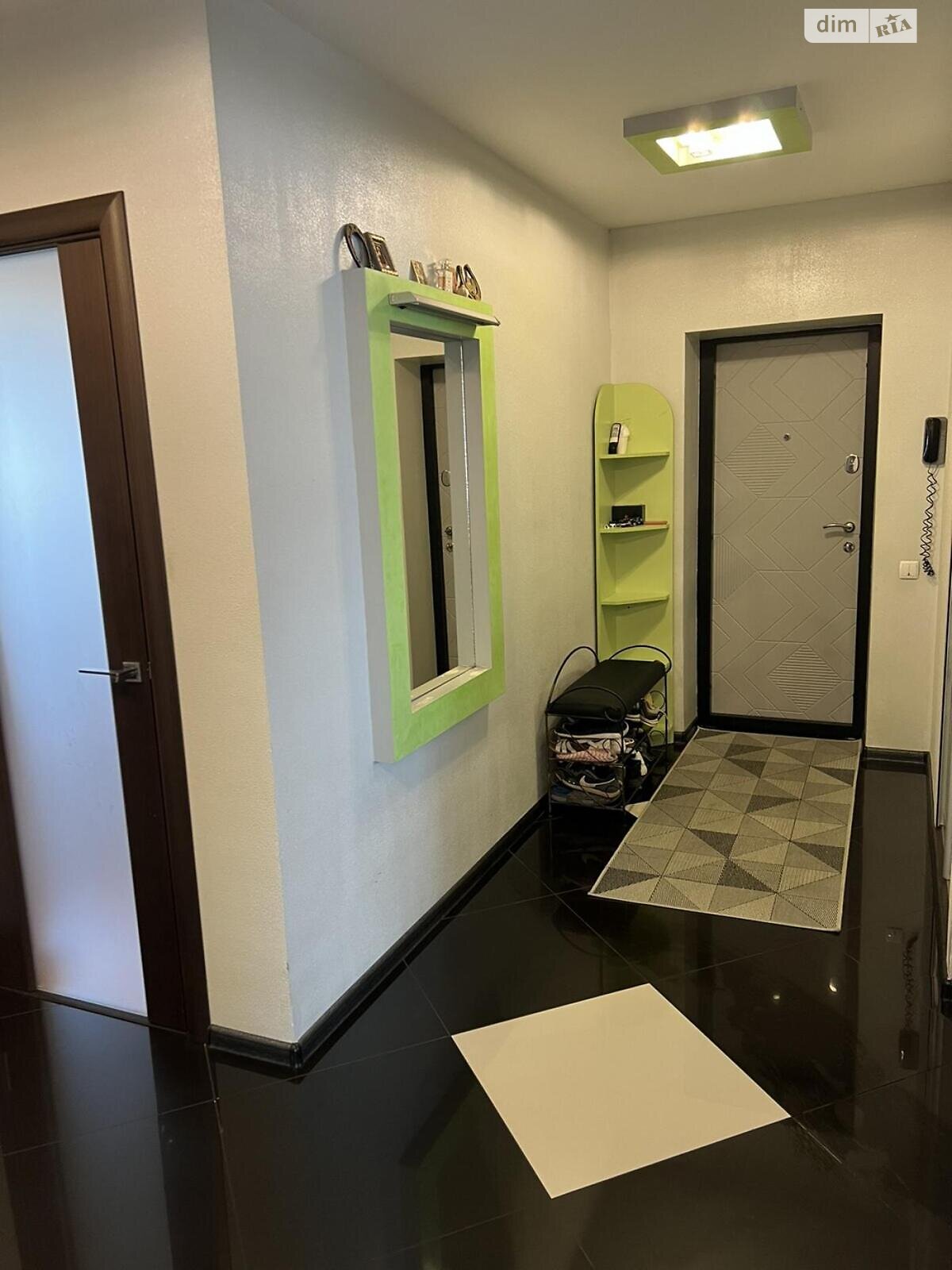 Продажа трехкомнатной квартиры в Клузове, на ул. Полевая 6Б, фото 1 Продажа трехкомнатной квартиры в Клузове, на ул. Полевая 6Б, фото 1