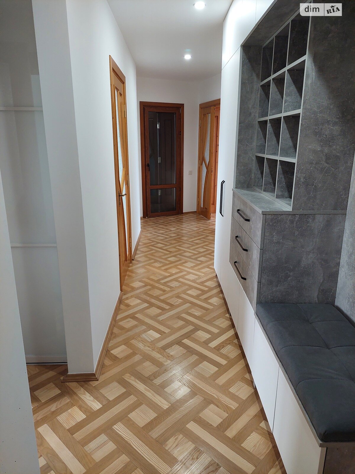 Продаж двокімнатної квартири в Коломиї, на вул. Адама Міцкевича 14, кв. 7, район Коломия фото 1 Продаж двокімнатної квартири в Коломиї, на вул. Адама Міцкевича 14, кв. 7, район Коломия фото 1