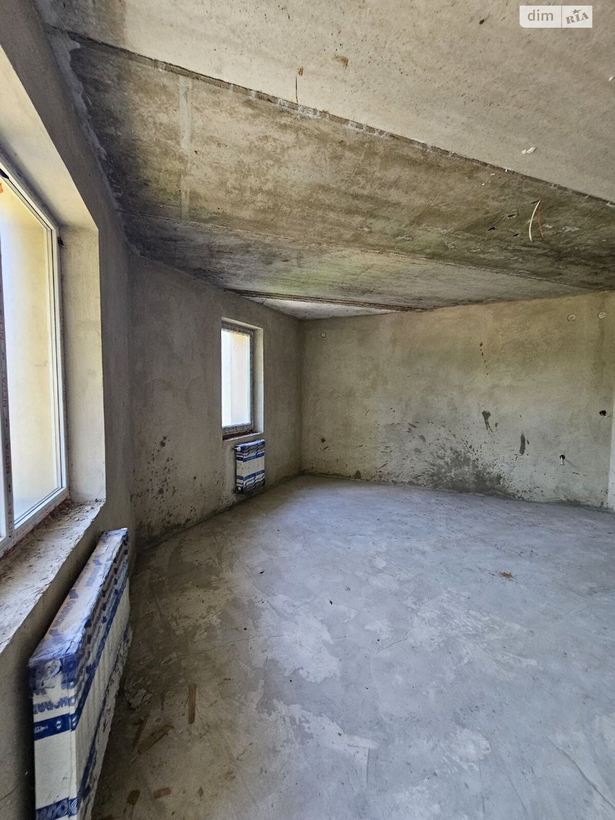 Продаж трикімнатної квартири в Коломиї, на вул. Симона Петлюри, район Коломия фото 1 Продаж трикімнатної квартири в Коломиї, на вул. Симона Петлюри, район Коломия фото 1
