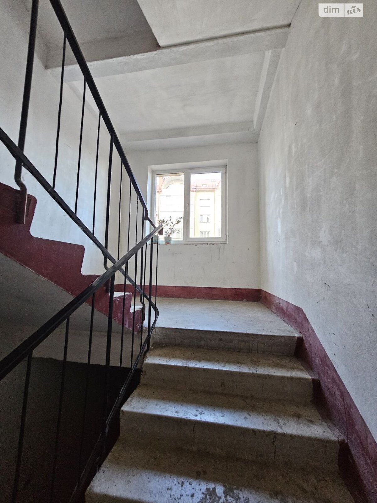 Продажа трехкомнатной квартиры в Коломые, на ул. Симона Петлюры 63, фото 1 Продажа трехкомнатной квартиры в Коломые, на ул. Симона Петлюры 63, фото 1