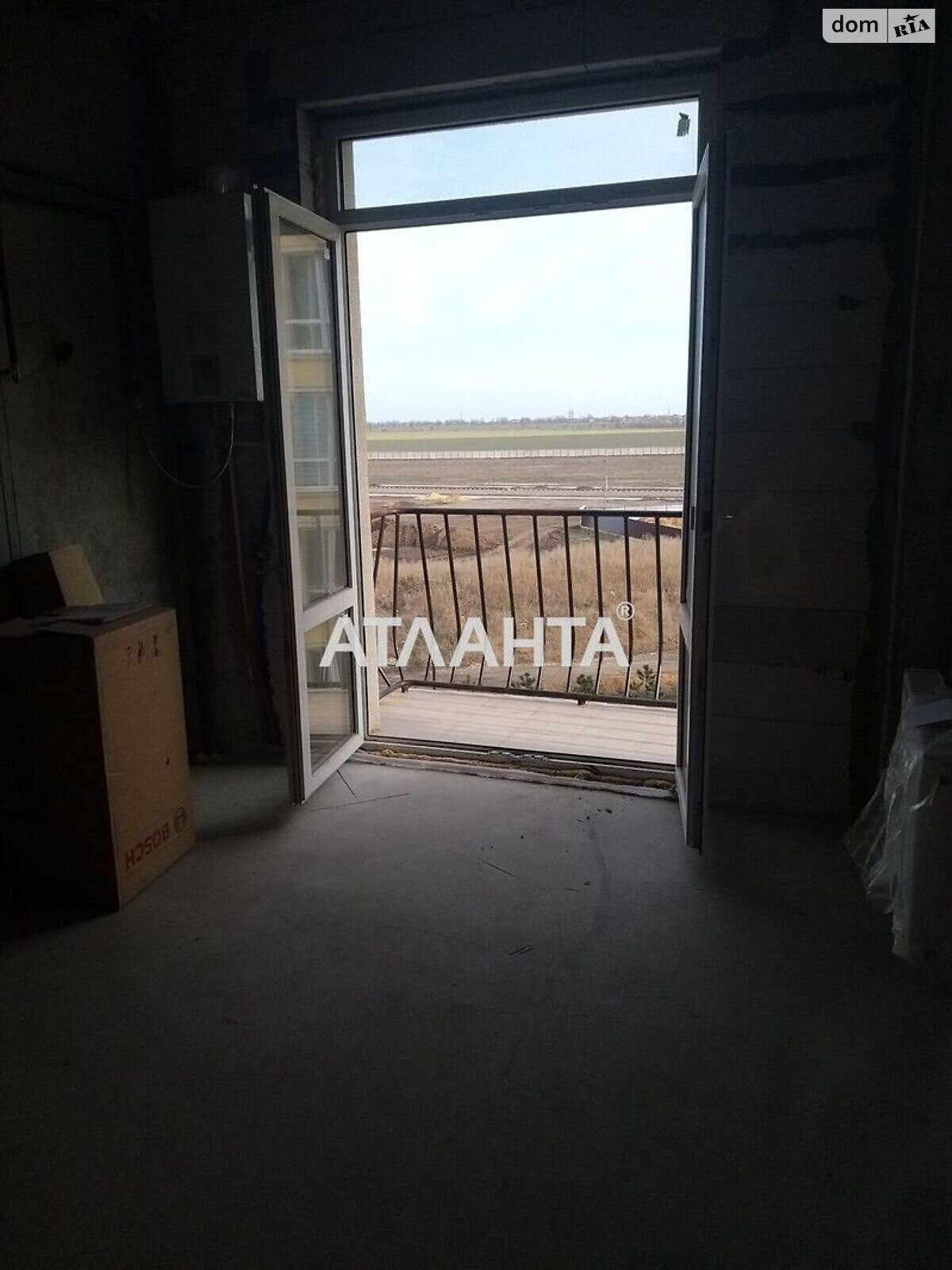 Продажа трехкомнатной квартиры в Коминтерновском, на ул. Генерала Бочарова, фото 1