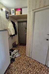 Продаж двокімнатної квартири в Коростені, на вул. Андрія Мельника, район Черьомушки фото 2