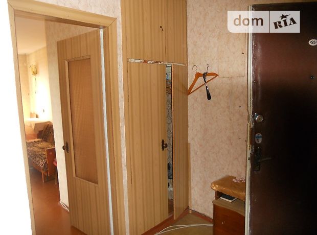 Продажа трехкомнатной квартиры в Коростене, на В.Сосновского 46, фото 1 Продажа трехкомнатной квартиры в Коростене, на В.Сосновского 46, фото 1